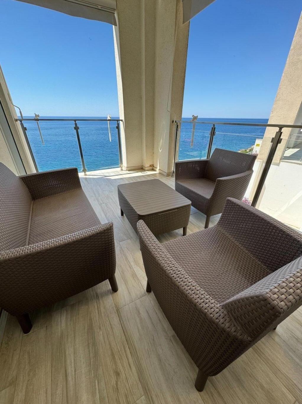באר Paradise Beachfront View 1 מראה חיצוני תמונה