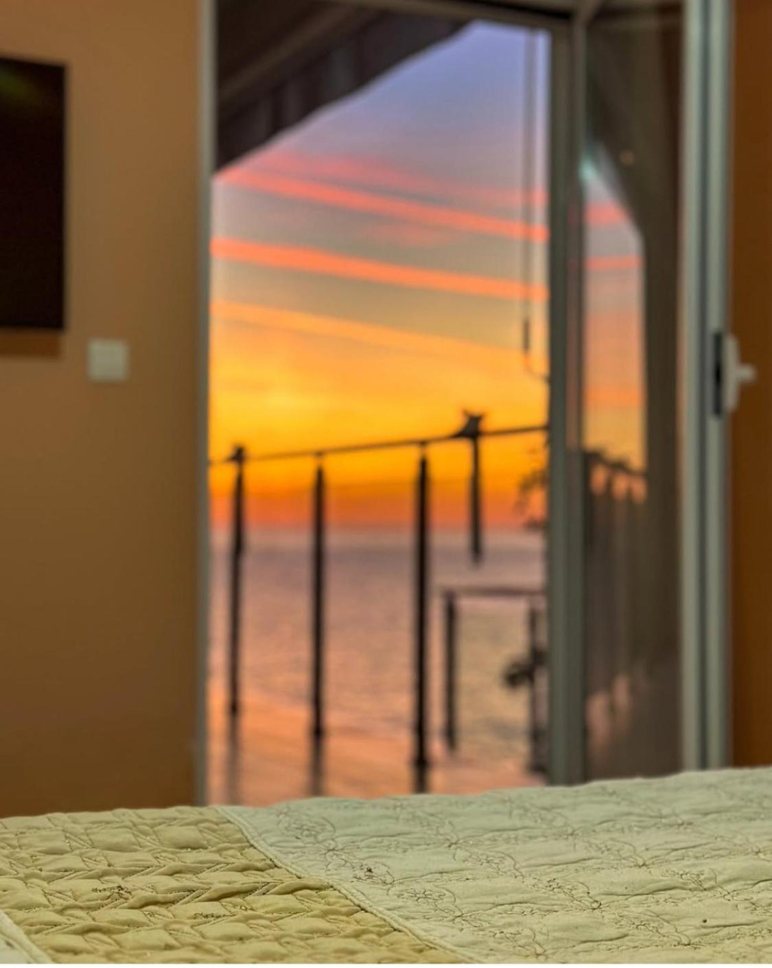 באר Paradise Beachfront View 1 מראה חיצוני תמונה